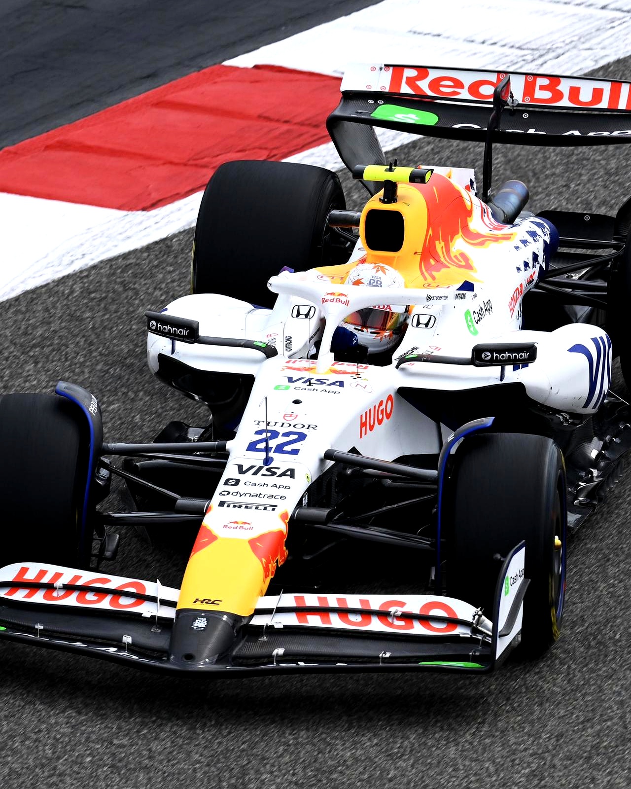 梅赛德斯翻盘阿斯顿马丁,拉塞尔带队取胜 梅赛德斯翻盘阿斯顿马丁,拉塞尔带队取胜